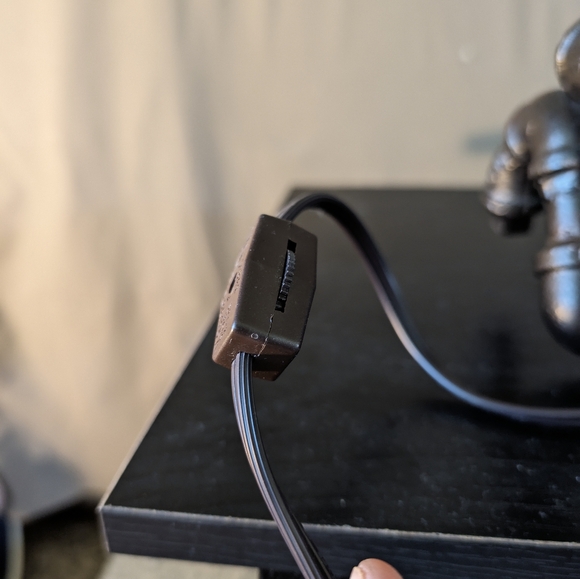 The Companion Industrial Iron Pipe Person Robot Lamp & Vintage Bulb - Picture 8 of 8